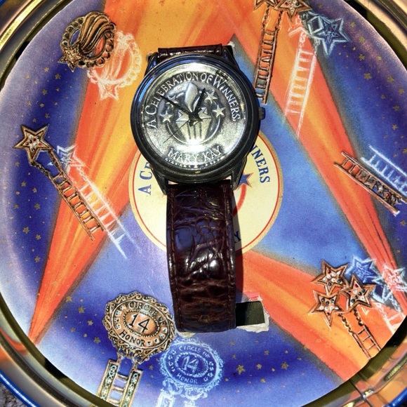 Mary Kay White Sweatshirt Seminar Watch Pins Books Collection Make an Offer! - Picture 10 of 13